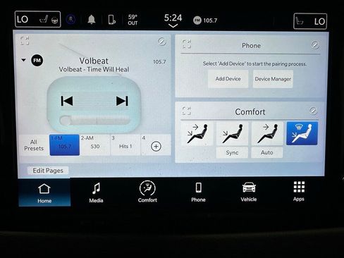 Used 2023 Chrysler Pacifica Touring-L image 26