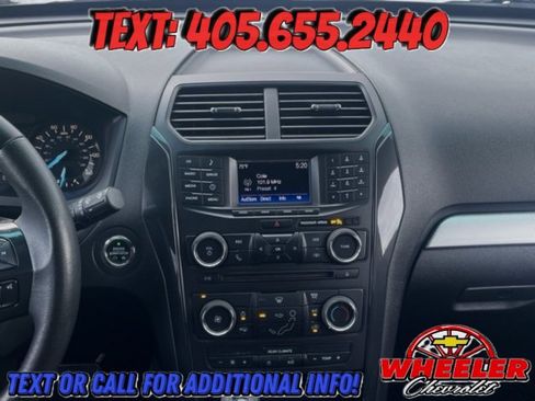 Used 2017 Ford Explorer XLT image 17
