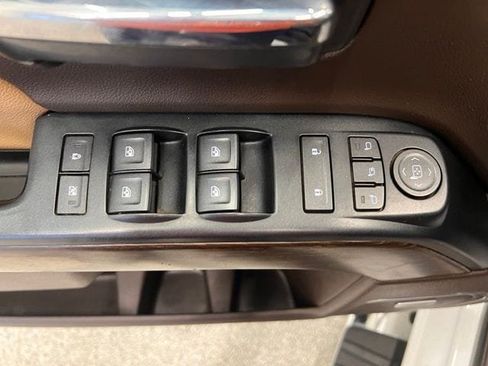 Used 2019 GMC Sierra 3500 Denali w/ Duramax Plus Package AWD/4WD image 15