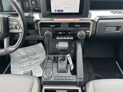 Used 2025 Toyota Tacoma SR5 image 11