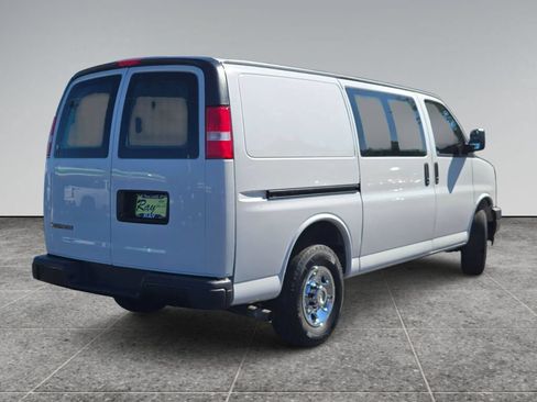 Used 2021 Chevrolet Express 2500 w/ Safety Package RWD image 10