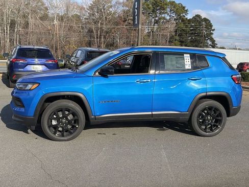 New 2026 Jeep Compass Latitude AWD/4WD image 10