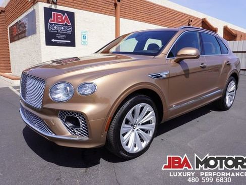 Used 2021 Bentley Bentayga image 27