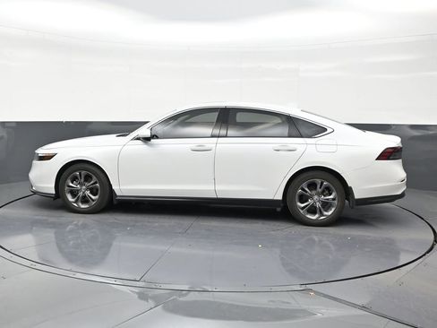 Used 2024 Honda Accord EX image 2