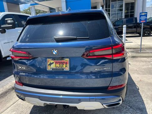 Used 2022 BMW X5 xDrive40i w/ Premium Package AWD/4WD image 5