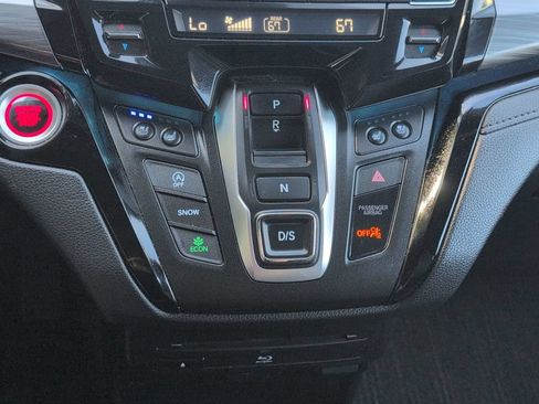 Used 2023 Honda Odyssey Elite image 24