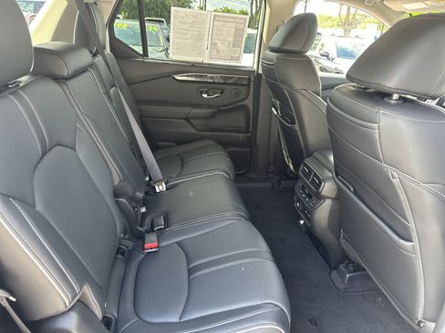 Used 2024 Honda Pilot Elite image 14
