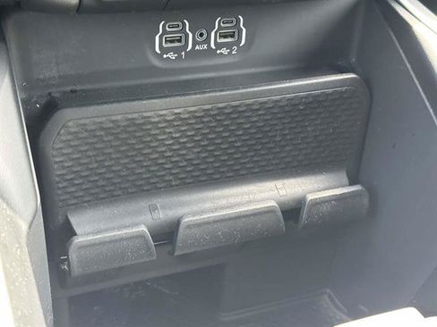 Used 2022 RAM 1500 Big Horn AWD/4WD image 39