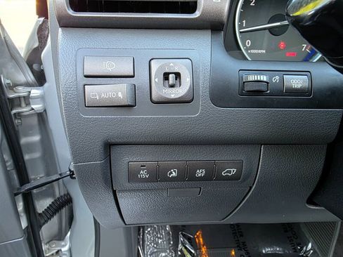 Used 2009 Lexus LX 570 4WD image 49