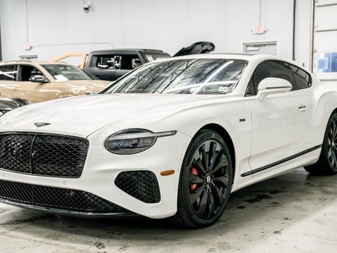 Used 2025 Bentley Continental GT AWD/4WD image 5