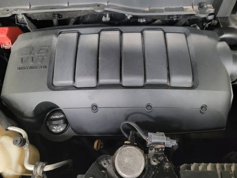 Used 2016 Chevrolet Traverse LT w/ Style and Technology Package image 30