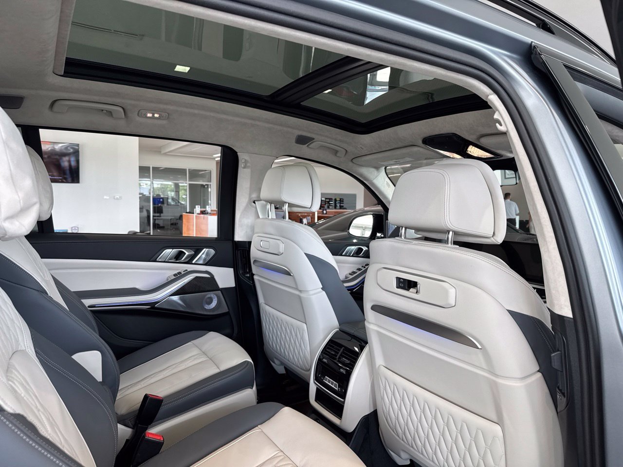 New 2027 BMW X7 M60i AWD/4WD image 53