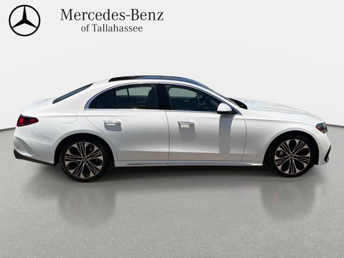 Used 2025 Mercedes-Benz E 350 Sedan image 4