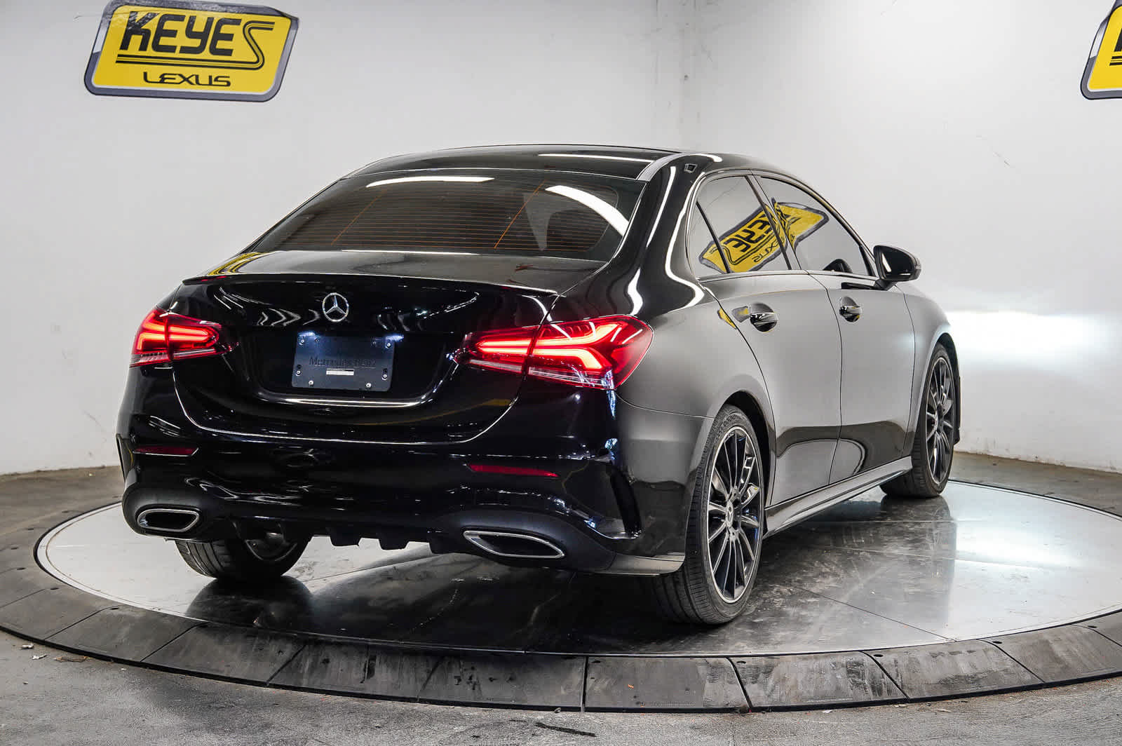 Used 2022 Mercedes-Benz A 220 image 4