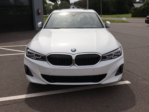 Used 2023 BMW 330i xDrive Sedan w/ Driving Assistance Package AWD/4WD image 3