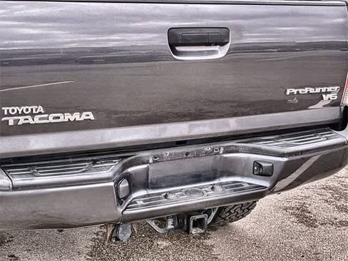 Used 2012 Toyota Tacoma PreRunner image 13
