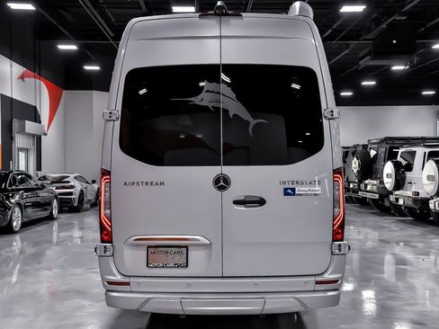 Used 2022 Mercedes-Benz Sprinter 3500 image 7