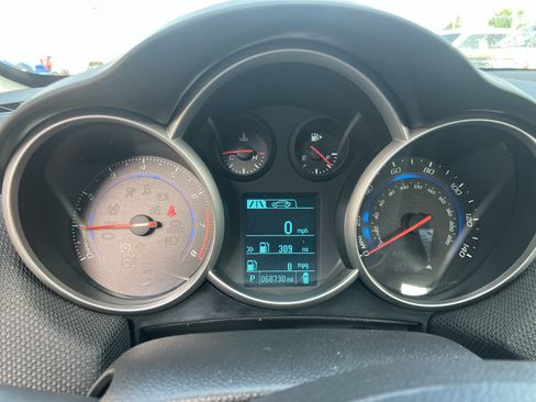 Used 2016 Chevrolet Cruze LT FWD image 18