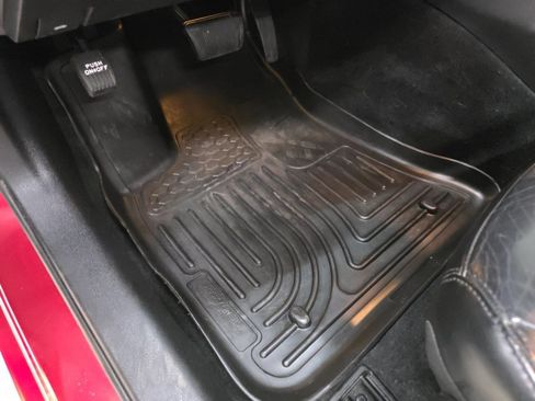Used 2013 Chrysler 300 AWD w/ Driver Convenience Group image 36