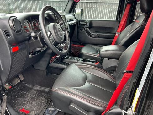 Used 2018 Jeep Wrangler Unlimited Rubicon AWD/4WD image 19