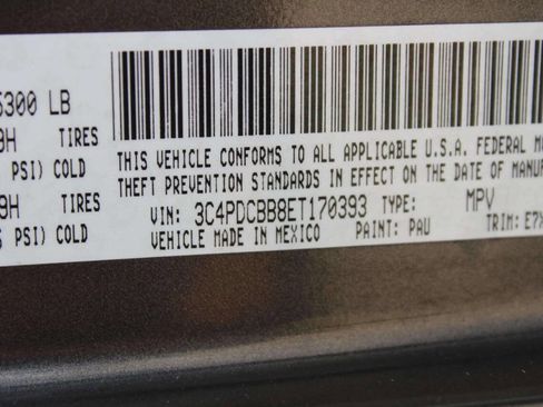 Used 2014 Dodge Journey SXT w/ Flexible Seating Group image 8