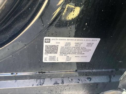 Used 2025 Chevrolet Equinox LT w/ Convenience Package II AWD/4WD image 19