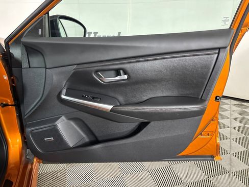 Used 2023 Nissan Sentra SR w/ SR Premium Package FWD image 30