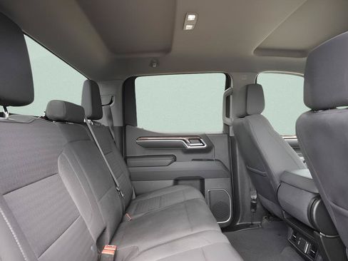 Used 2023 Chevrolet Silverado 1500 LT AWD/4WD image 15