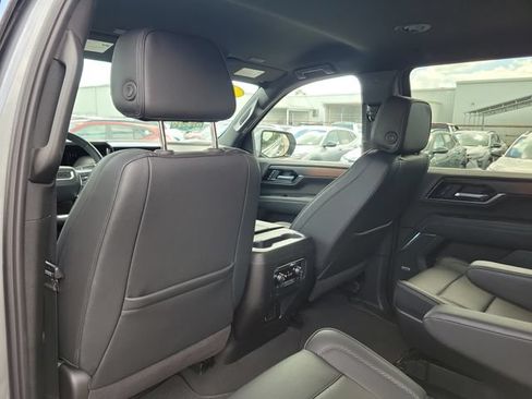 Certified 2025 GMC Yukon XL Denali AWD/4WD image 14