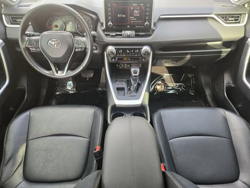 Used 2020 Toyota RAV4 XLE Premium FWD image 2