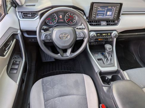 Used 2021 Toyota RAV4 XLE image 26