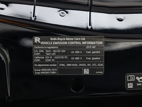 Used 2019 Rolls-Royce Phantom Sedan image 25