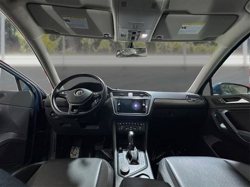 Used 2019 Volkswagen Tiguan SE w/ Panoramic Sunroof Package image 22