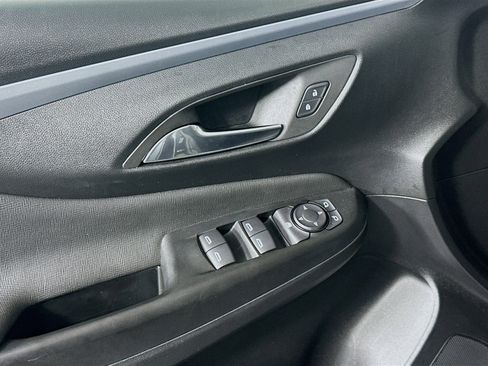 Used 2025 Buick Envista Preferred image 15