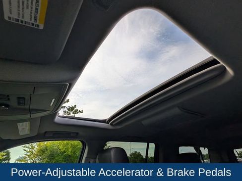 Used 2016 Chevrolet Suburban LT AWD/4WD image 25