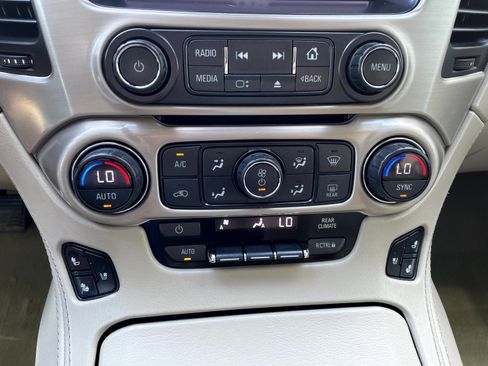 Used 2017 GMC Yukon Denali AWD/4WD image 18