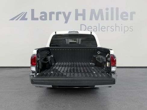 Used 2021 Toyota Tacoma TRD Off-Road w/ TRD Premium Off Road Package image 22