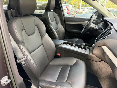 Used 2023 Volvo XC90 B5 Core w/ Protection Package Premier image 19