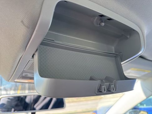 Used 2015 Volkswagen Jetta SE image 39