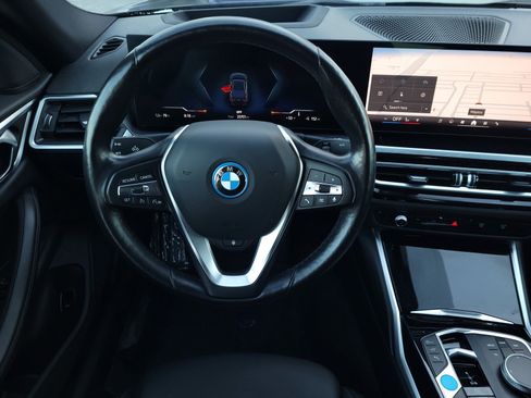 Used 2024 BMW i4 xDrive40i image 12
