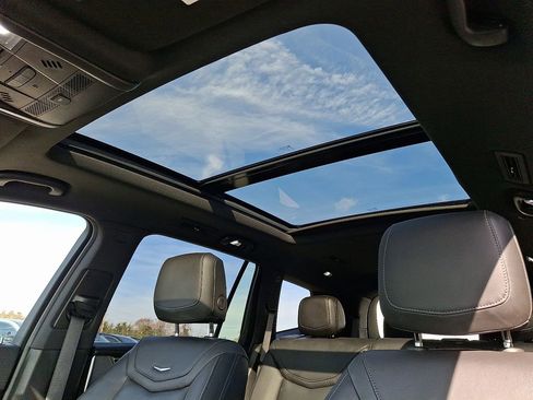 Used 2020 Cadillac XT6 Premium Luxury image 22