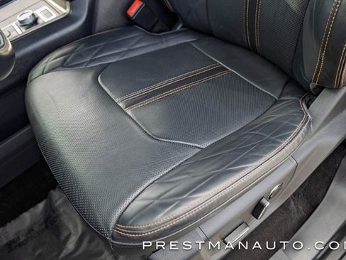 Used 2022 Ford Expedition Platinum image 26