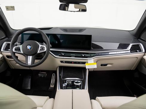 New 2026 BMW X5 xDrive40i w/ Executive Package image 10