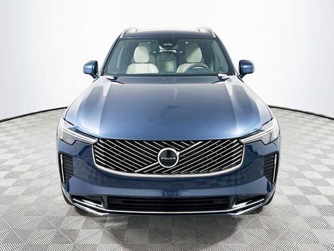 New 2026 Volvo XC90 B5 Core image 2