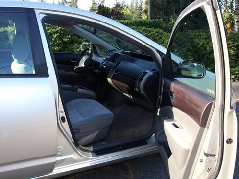 Used 2005 Toyota Prius FWD image 14