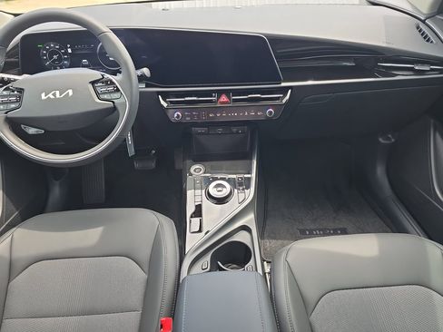 New 2026 Kia Niro Wind FWD image 14