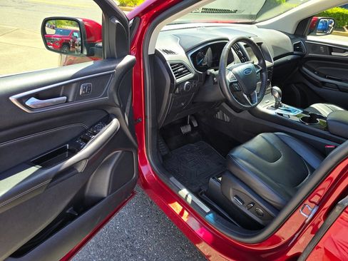 Used 2015 Ford Edge Titanium AWD/4WD image 19