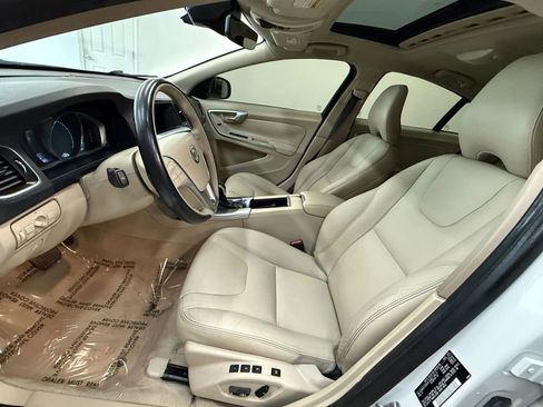 Used 2015 Volvo S60 T5 Premier image 16