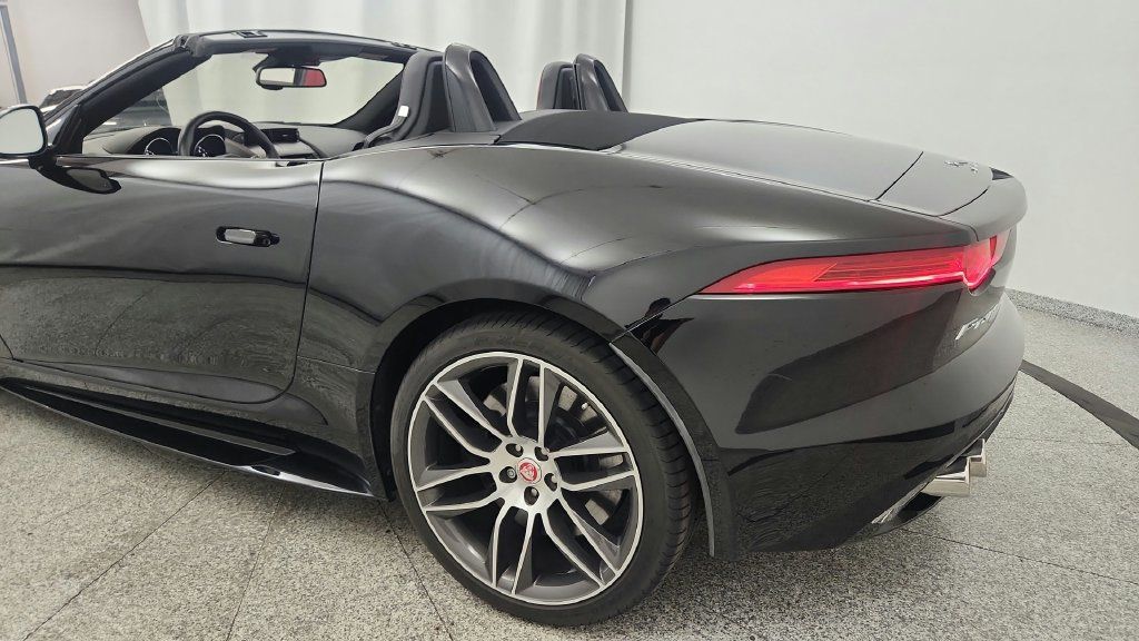 Used 2017 Jaguar F-TYPE R AWD/4WD image 17