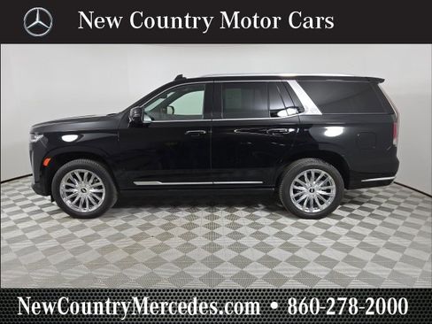 Used 2023 Cadillac Escalade Premium Luxury w/ Performance Package image 4